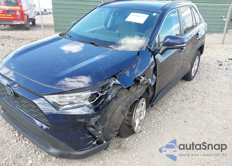 2021 Toyota Rav4 Xle Hybrid z USA, uszkodzony, nr VIN 4T3RWRFV2MU050106